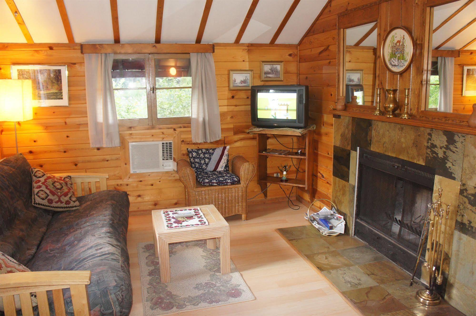 Fairmont Mountain Bungalows Феърмонт Хот Спрингс Екстериор снимка